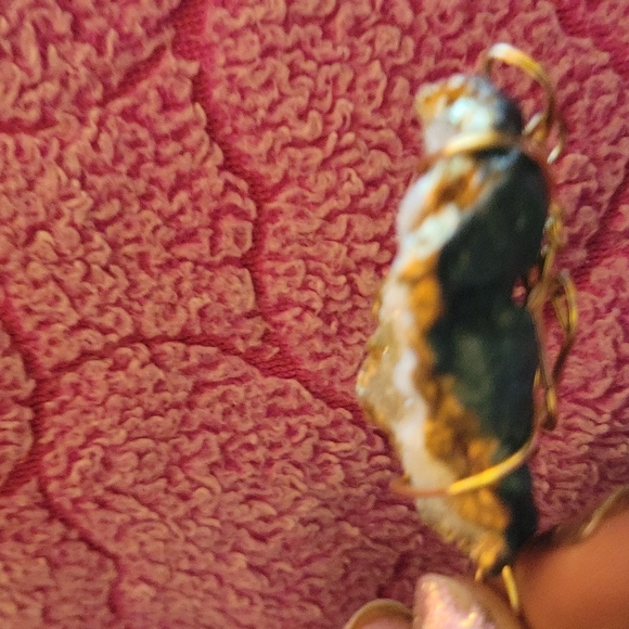 Geode Charm - Picture 5 of 5